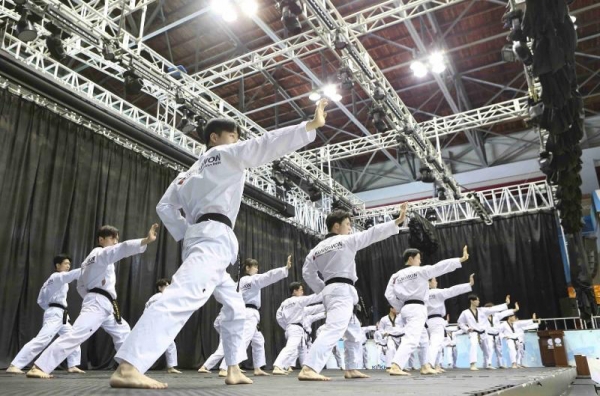 A Kukkiwon taekwondo demonstration team gives a performance. (Kukkiwon's official Facebook page)