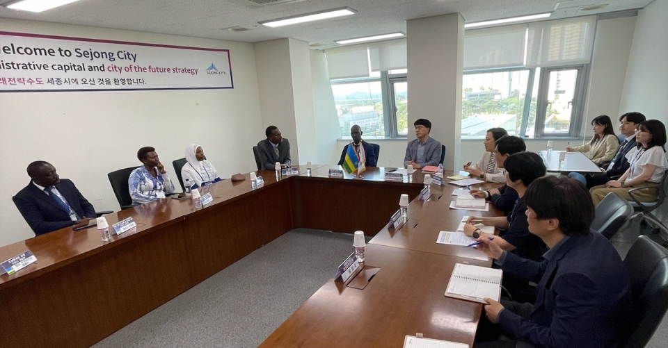 Chae Su-kyung expressed hopes that Sejong City's success in these areas would contribute to the development of Rwanda's own systems.