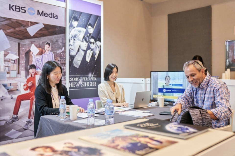 The Ministry of Culture, Sports and Tourism will hold this month the K-Content Expo in Mexico and the U.S. Shown is a scene from last year's event in October at the Novotel Madrid Center in Madrid, Spain. (Korea Creative Content Agency)
